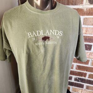 Badlands South Dakota National Park Embroidered Unisex T-shirt Size Large
